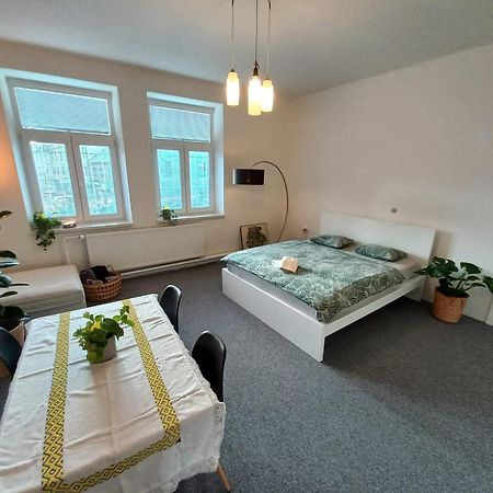 Apartmán Lp 1926 Aneb U Nas Doma Zlín Exteriér fotografie